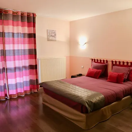 Relais Vosgien - Restaurant La Table De Sophia Hotel 3*